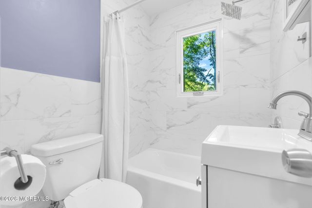 32 Bruning Lane, Spotswood, NJ 08884