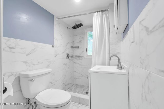 32 Bruning Lane, Spotswood, NJ 08884