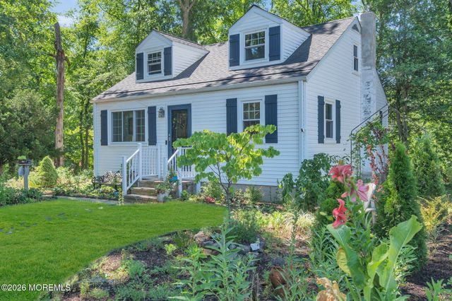 32 Bruning Lane, Spotswood, NJ 08884