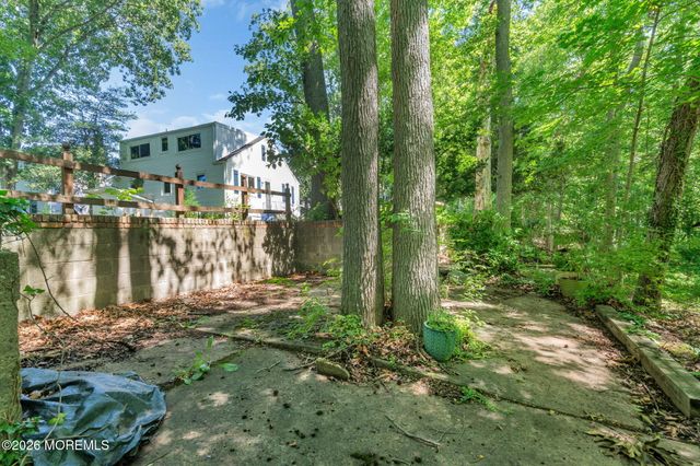 32 Bruning Lane, Spotswood, NJ 08884