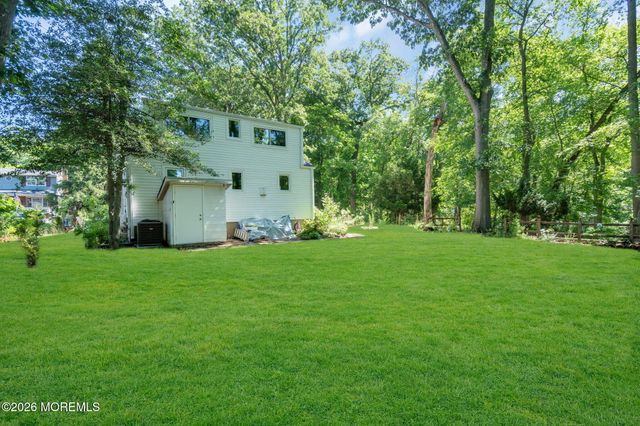 32 Bruning Lane, Spotswood, NJ 08884