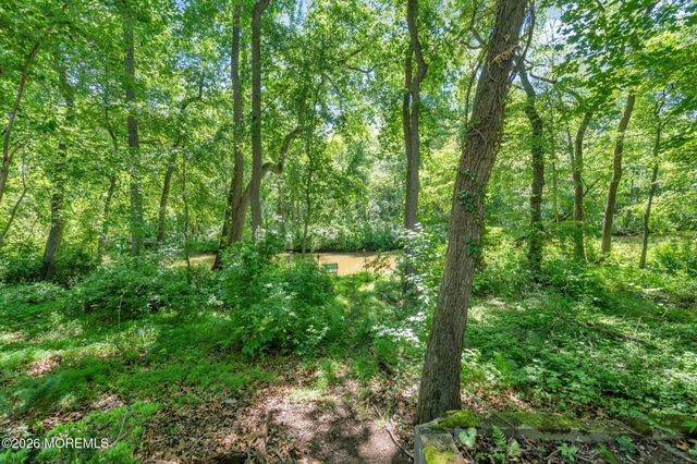 32 Bruning Lane, Spotswood, NJ 08884