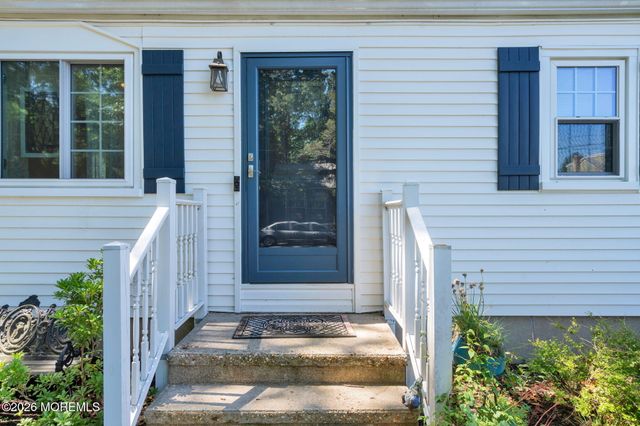 32 Bruning Lane, Spotswood, NJ 08884