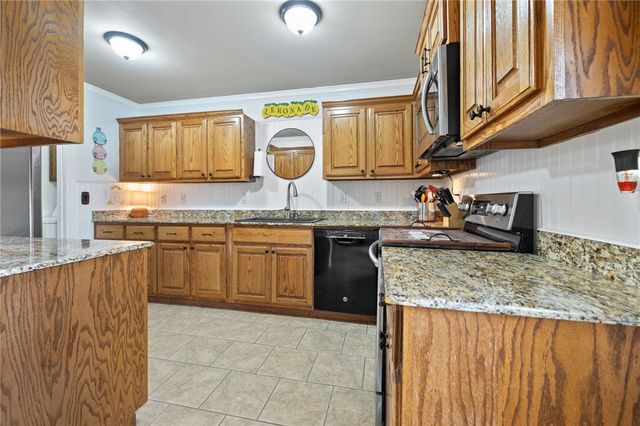 49 Taransay Circle, Bella Vista, AR 72715