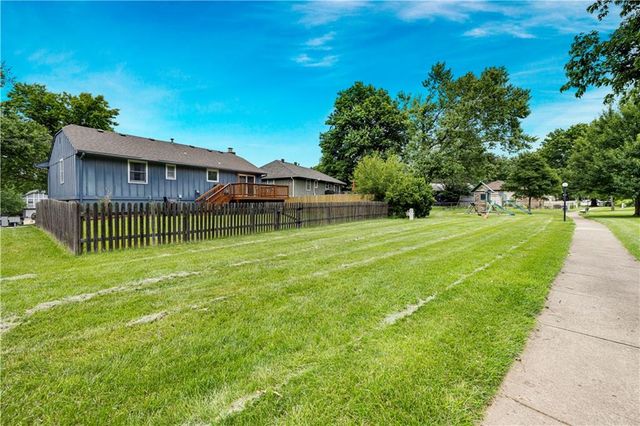16305 W 125th Street, Olathe, KS 66062