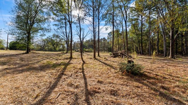 585 Bishop Road, Huntsville, TX 77320