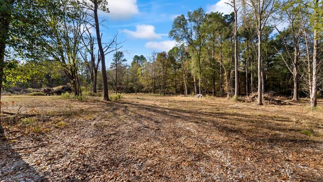585 Bishop Road, Huntsville, TX 77320