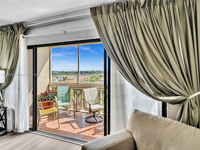 800 NE 195th St 716, Miami, FL 33179