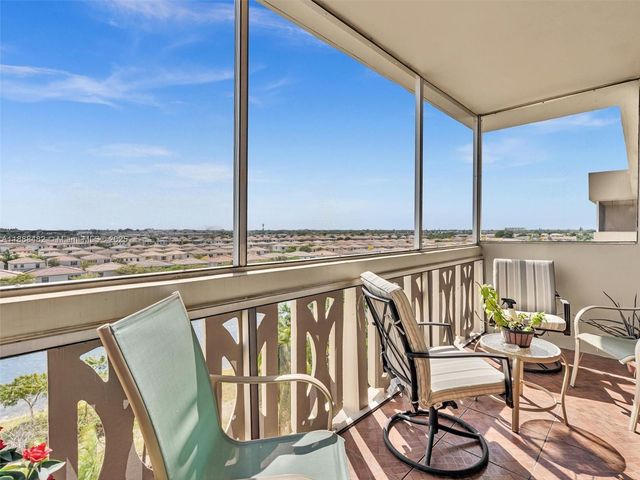 800 NE 195th St 716, Miami, FL 33179