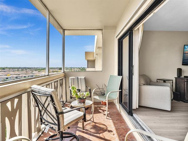 800 NE 195th St 716, Miami, FL 33179