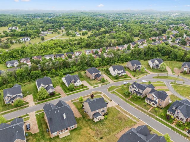 1237 Cressy Ln, Brentwood, TN 37027
