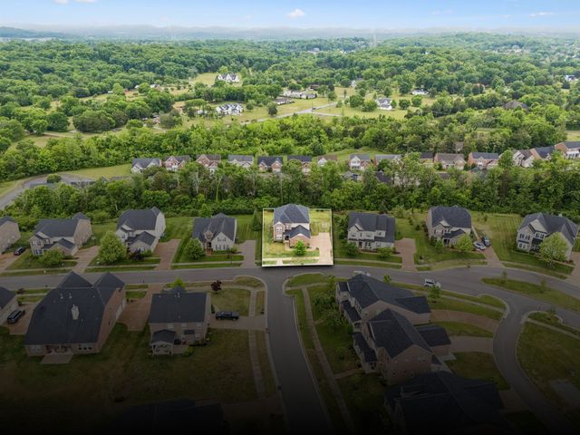 1237 Cressy Ln, Brentwood, TN 37027