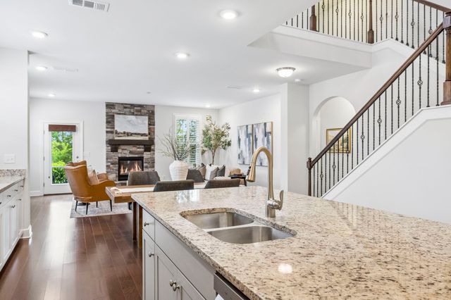 1237 Cressy Ln, Brentwood, TN 37027