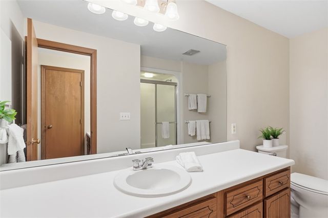 104 Saybrook Harbor, Bradford Woods, PA 15015