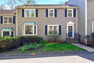 104 Saybrook Harbor, Bradford Woods, PA 15015