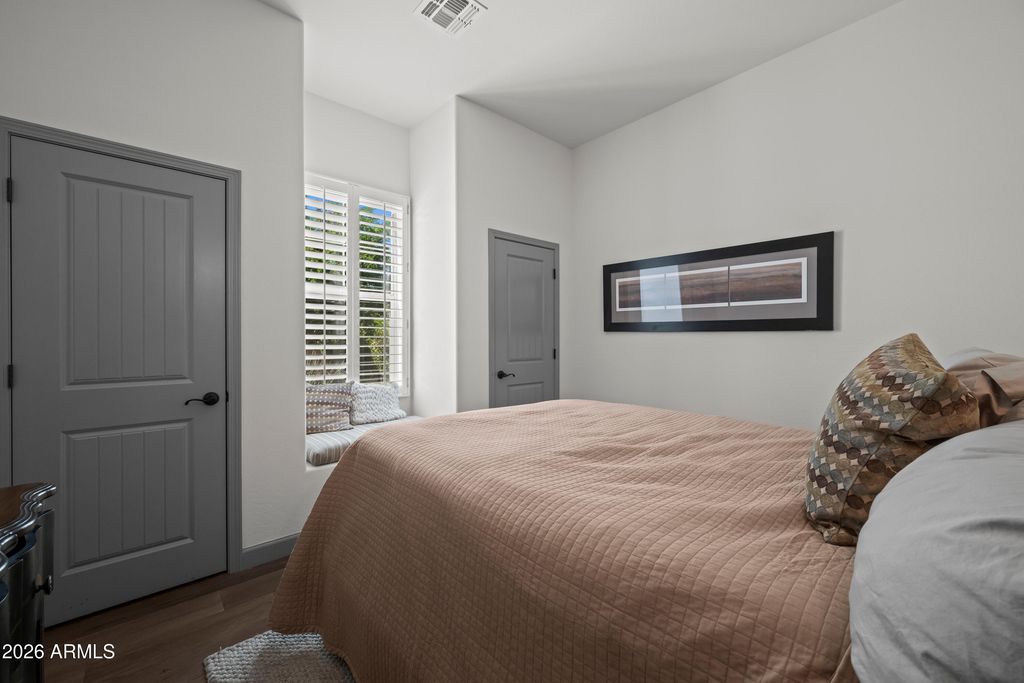 Image 17 of property listing at 20 Almarte Circle, Carefree, AZ 85377