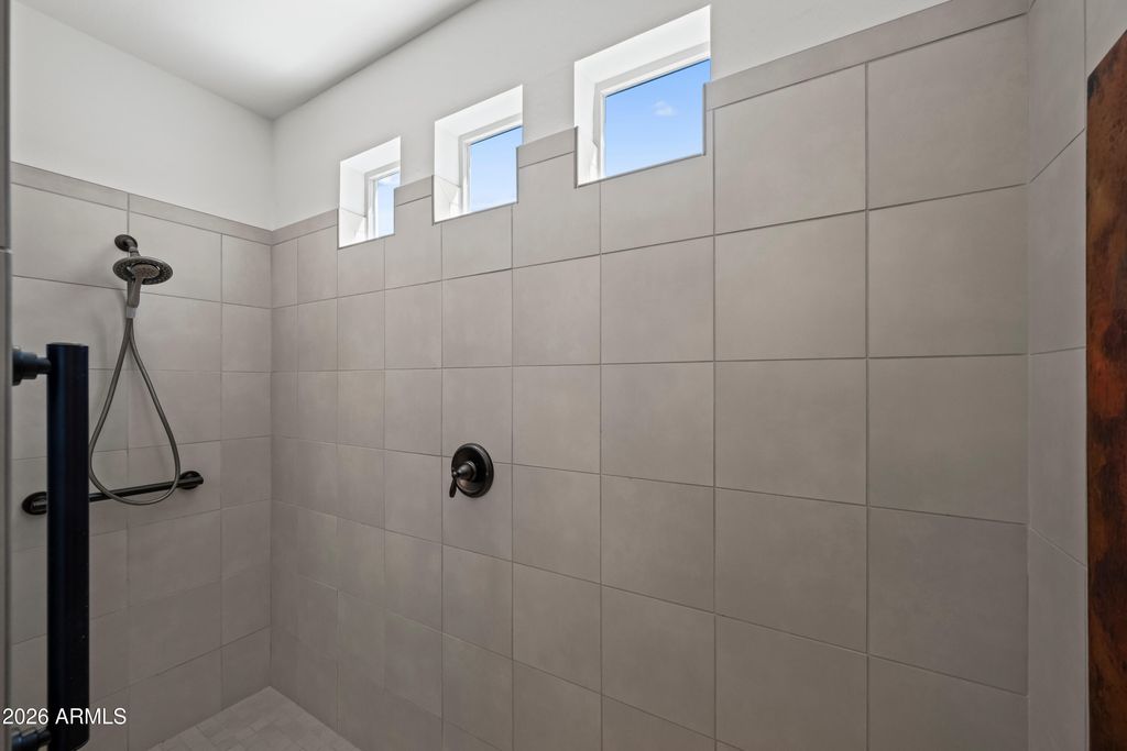 Image 25 of property listing at 20 Almarte Circle, Carefree, AZ 85377