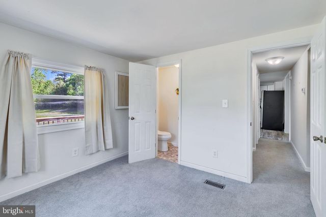 529 TAYLORS BEACH RD, Reedville, VA 22539