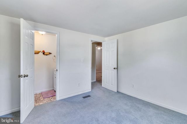 529 TAYLORS BEACH RD, Reedville, VA 22539