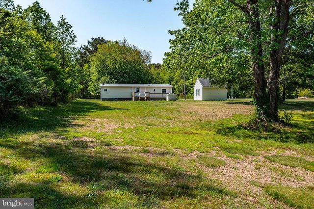 529 TAYLORS BEACH RD, Reedville, VA 22539