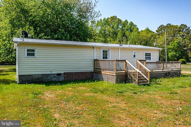 529 TAYLORS BEACH RD, Reedville, VA 22539