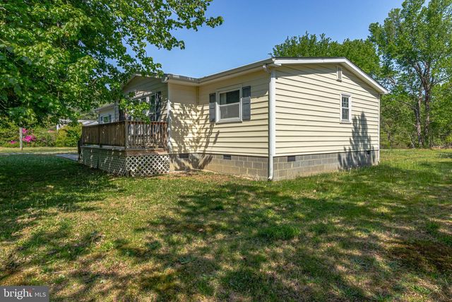 529 TAYLORS BEACH RD, Reedville, VA 22539