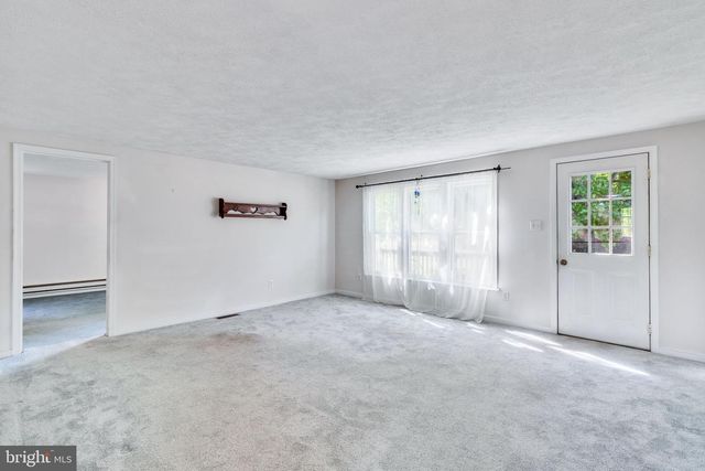 529 TAYLORS BEACH RD, Reedville, VA 22539