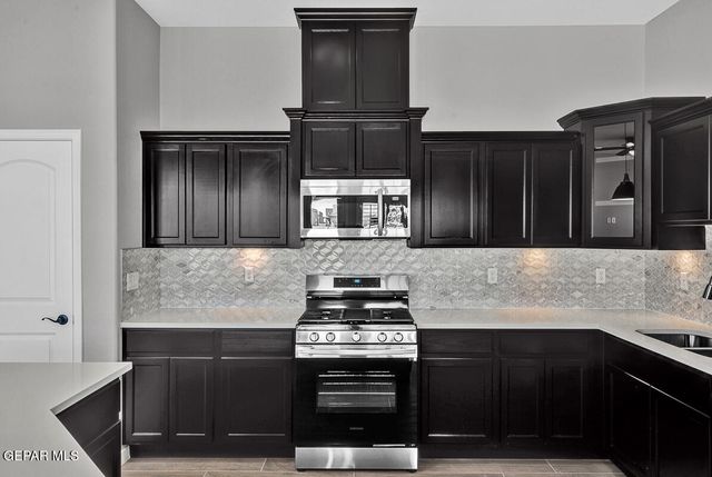 13996 Margaret Ponce Avenue, Horizon City, TX 79928