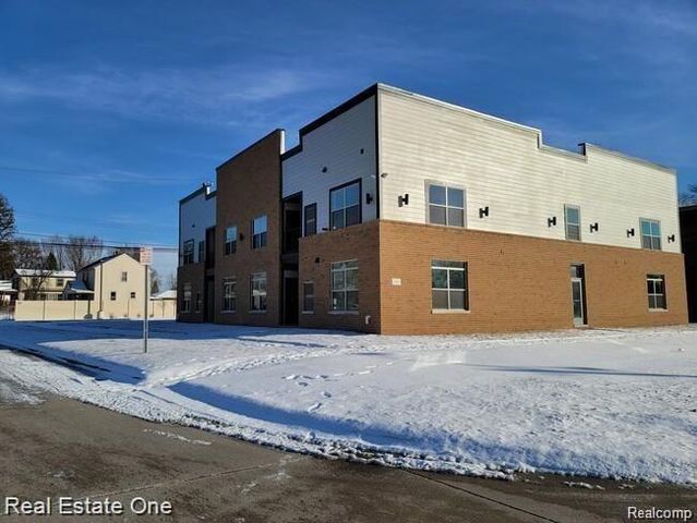 24356 Ann Arbor Trail 5, Dearborn Heights, MI 48127