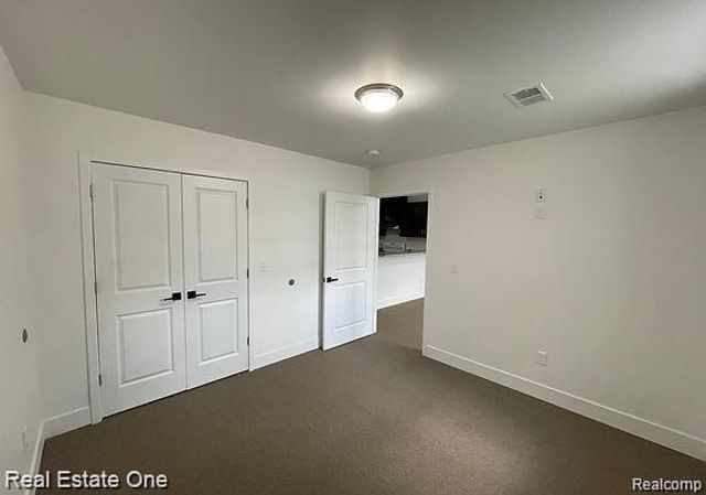 24356 Ann Arbor Trail 5, Dearborn Heights, MI 48127