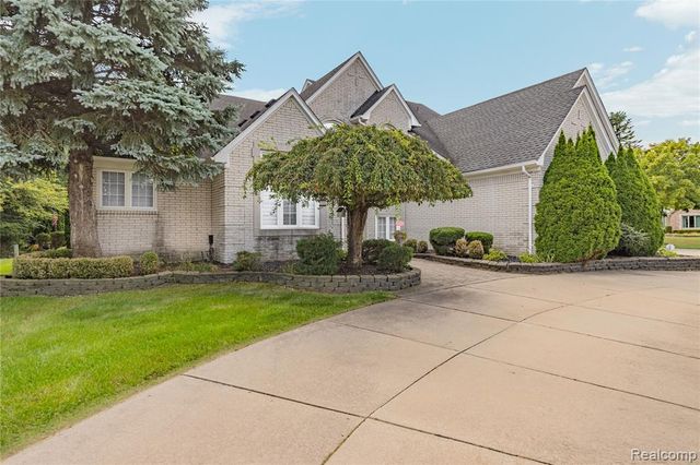 4830 Homestead Drive, Sterling Heights, MI 48314