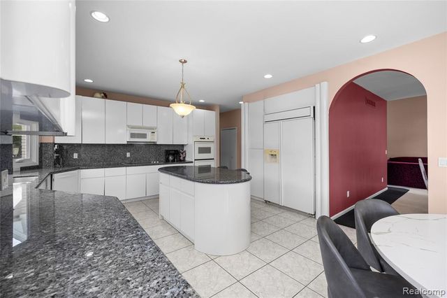 4830 Homestead Drive, Sterling Heights, MI 48314