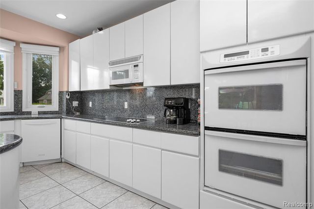 4830 Homestead Drive, Sterling Heights, MI 48314