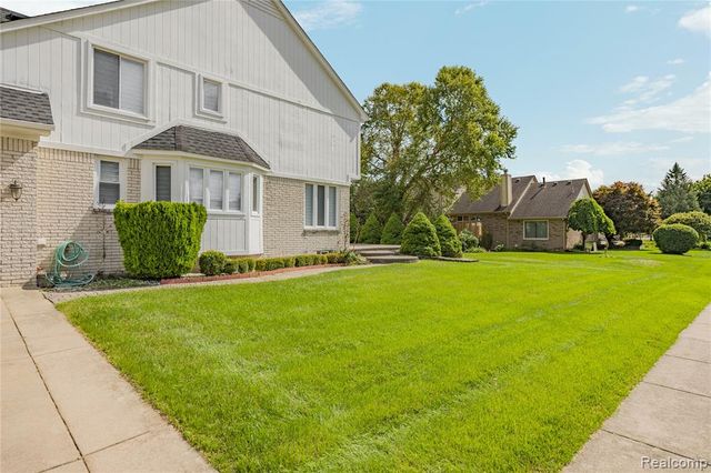 4830 Homestead Drive, Sterling Heights, MI 48314