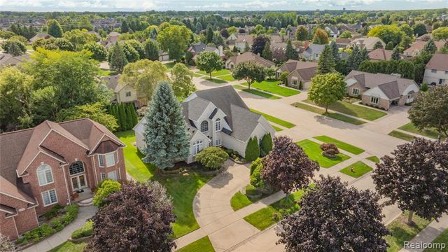 4830 Homestead Drive, Sterling Heights, MI 48314