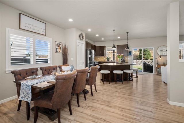 5433 S Ravencrest Dr, Spokane, WA 99224