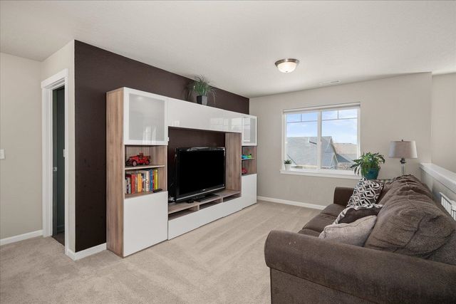 5433 S Ravencrest Dr, Spokane, WA 99224