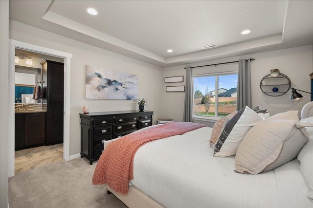 5433 S Ravencrest Dr, Spokane, WA 99224