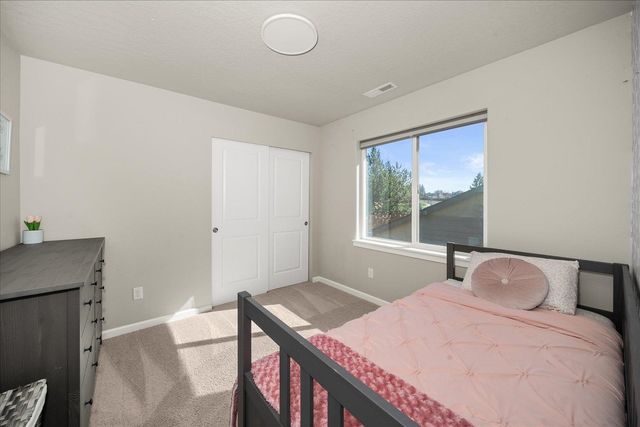 5433 S Ravencrest Dr, Spokane, WA 99224