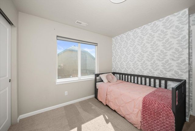 5433 S Ravencrest Dr, Spokane, WA 99224