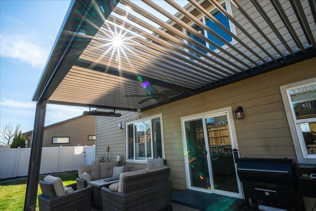 5433 S Ravencrest Dr, Spokane, WA 99224