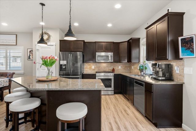 5433 S Ravencrest Dr, Spokane, WA 99224