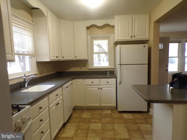 2853 FAIRMONT ST, Falls Church, VA 22042