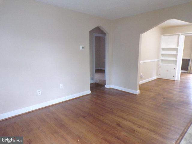 2853 FAIRMONT ST, Falls Church, VA 22042