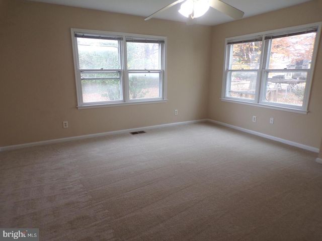 2853 FAIRMONT ST, Falls Church, VA 22042
