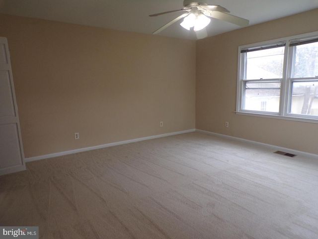 2853 FAIRMONT ST, Falls Church, VA 22042