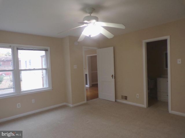 2853 FAIRMONT ST, Falls Church, VA 22042