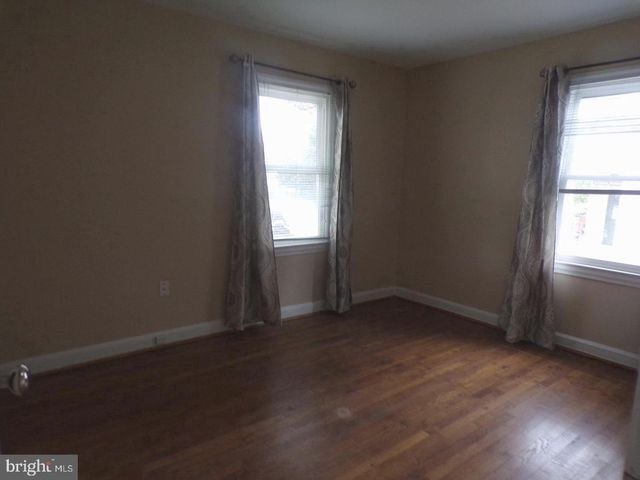 2853 FAIRMONT ST, Falls Church, VA 22042