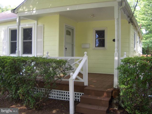 2853 FAIRMONT ST, Falls Church, VA 22042