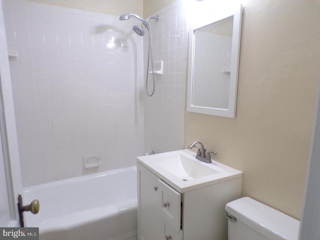2853 FAIRMONT ST, Falls Church, VA 22042